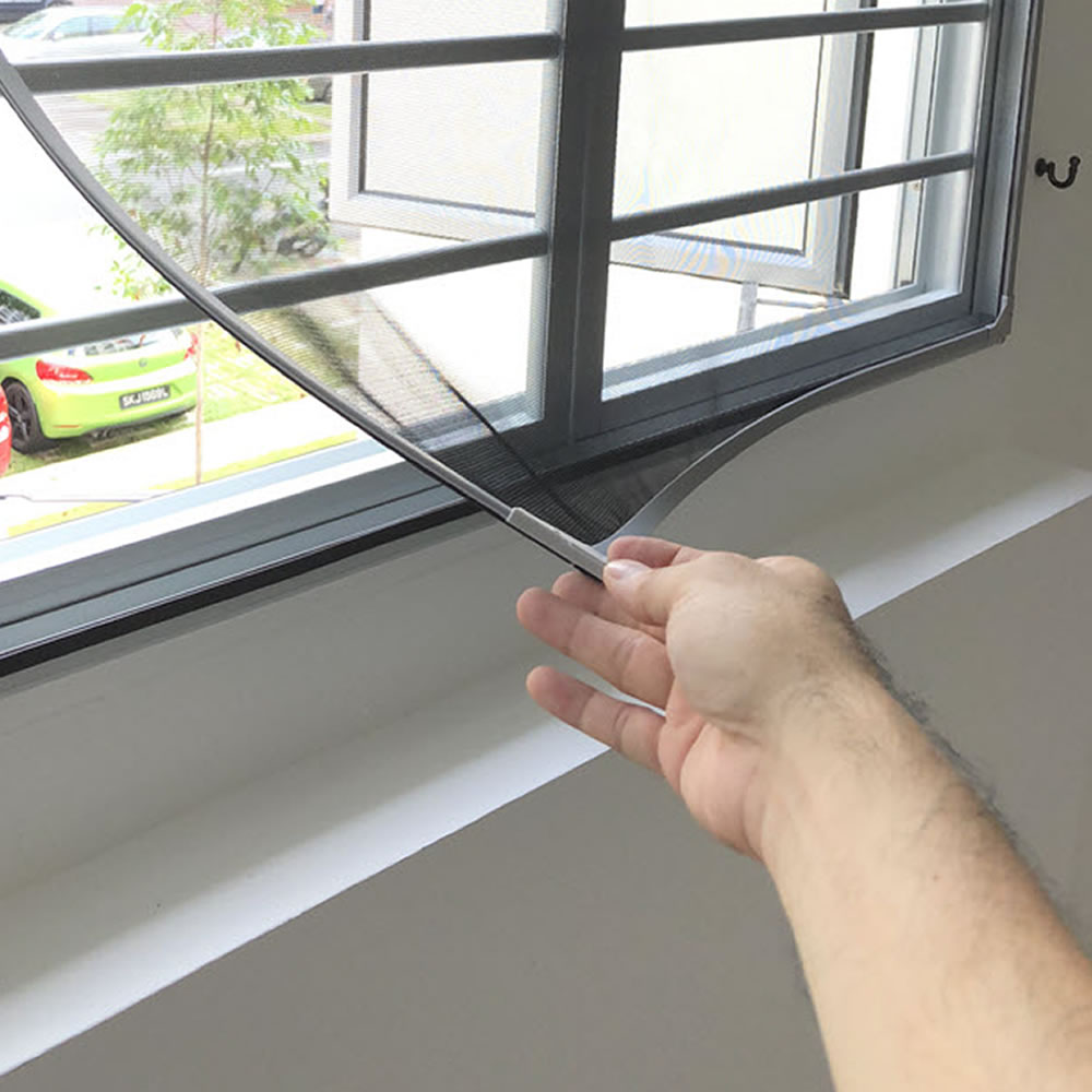 magnetic fly screen window